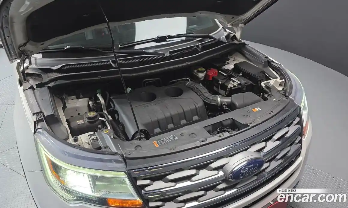 Ford Explorer 2018 2.3 гидро в Москве № 1282690, фото 6