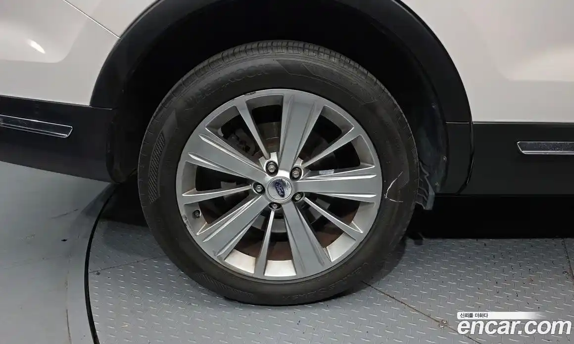 Ford Explorer 2018 2.3 гидро в Москве № 1282690, фото 7