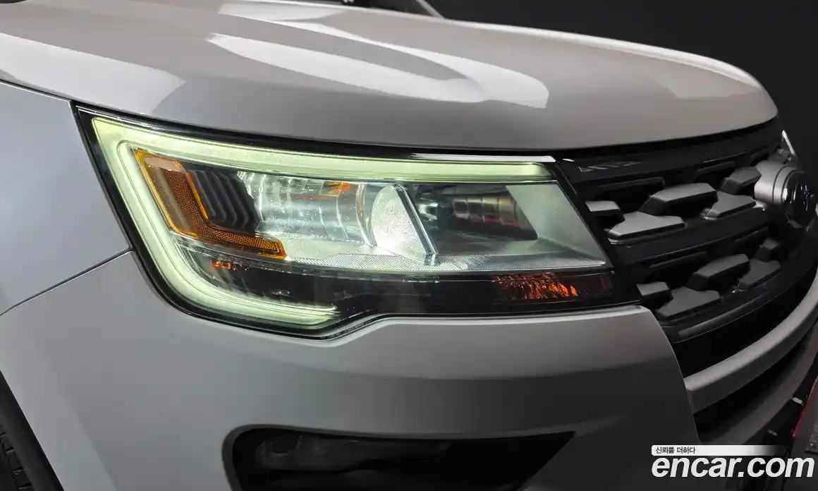 Ford Explorer 2018 2.3 гидро в Москве № 1282690, фото 8