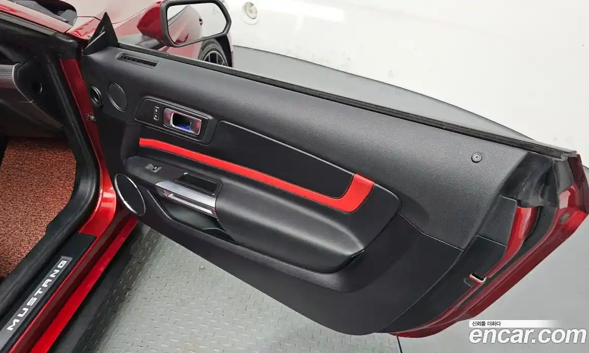 Ford Mustang 2019 2.3 гидро в Москве № 1282740, фото 15