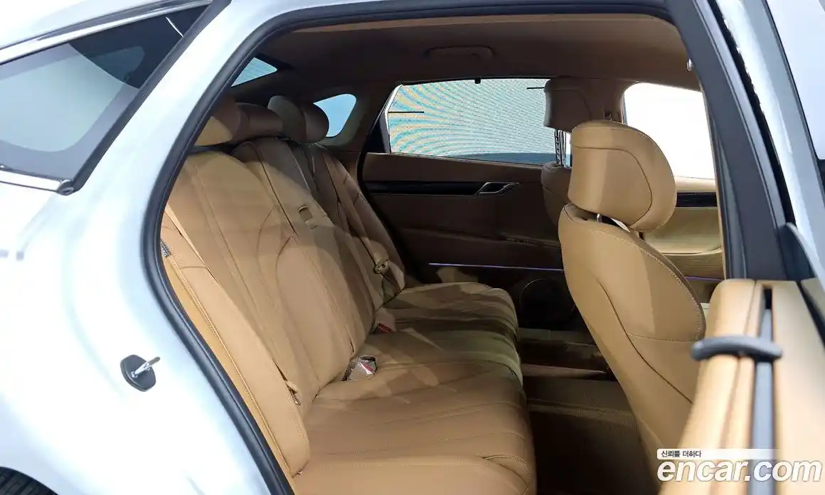 Genesis G80 2026 2.5 гидро в Москве, фото 18