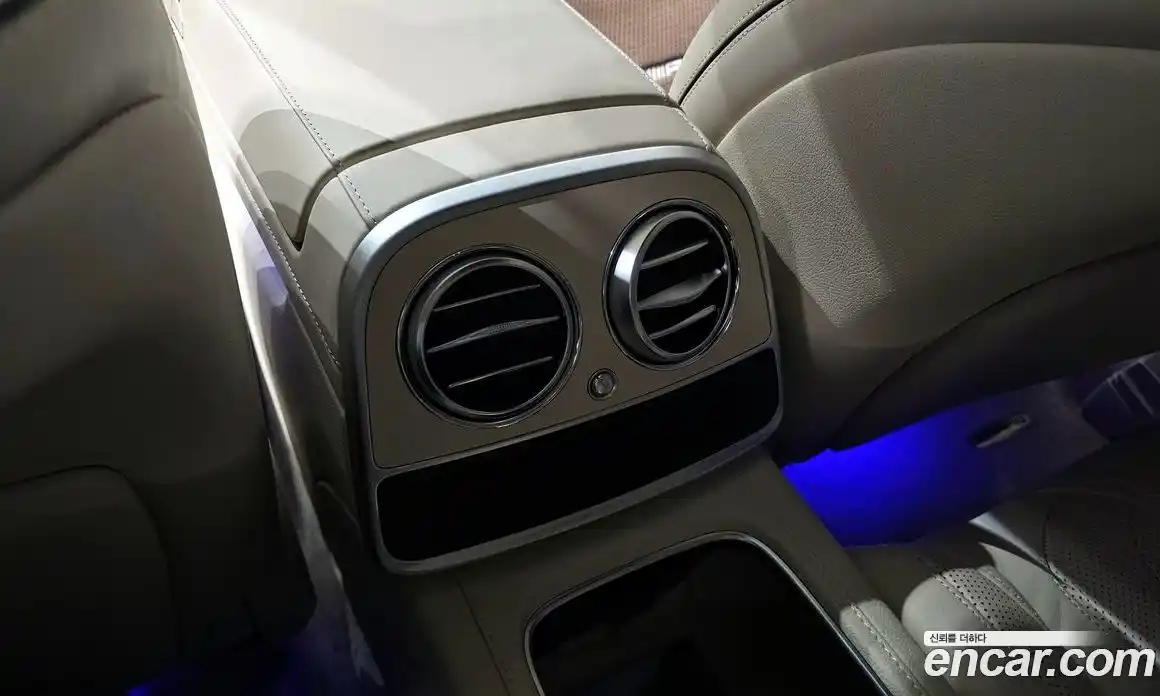 Mercedes-Benz S-Class 2018 4.0 гидро в Москве № 1347796, фото 28