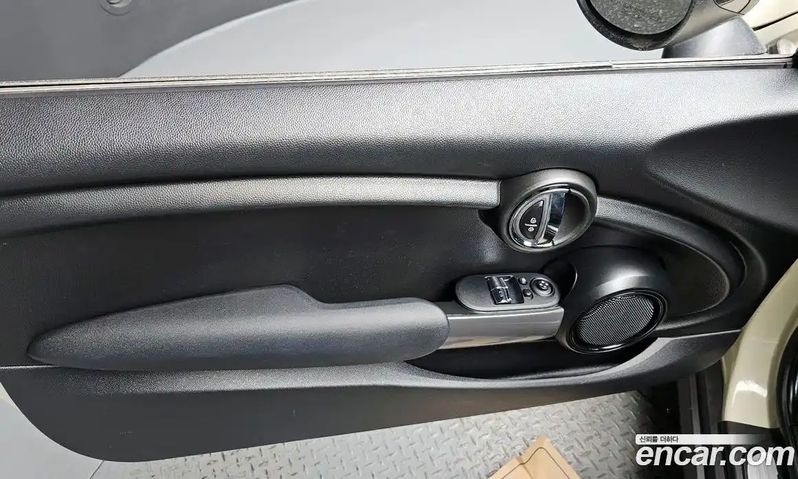 Mini Cooper 2018 1.5 гидро в Москве № 1349729, фото 21