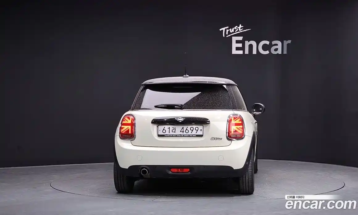 Mini Cooper 2018 1.5 гидро в Москве № 1349729, фото 4