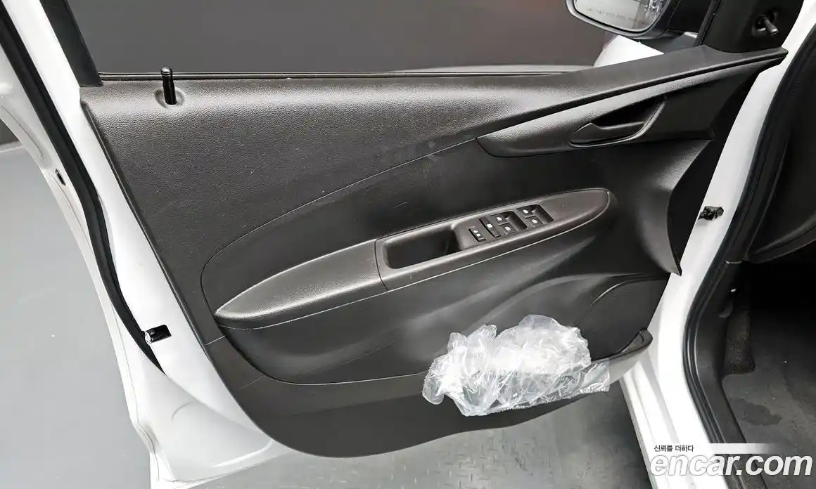 Chevrolet Spark 2019 1.0 гидро в Москве, фото 14