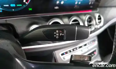 Mercedes-Benz E-Class 2022 1.9 гидро в Москве № 1403542, миниатюра 12