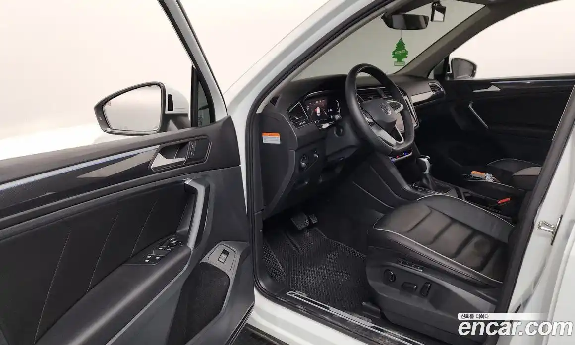 Volkswagen Tiguan 2024 2.0 гидро в Москве № 1405520, фото 13