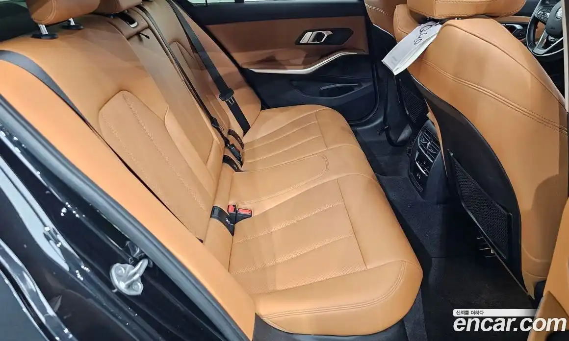 BMW 3-Series 2023 2.0 гидро, фото 16