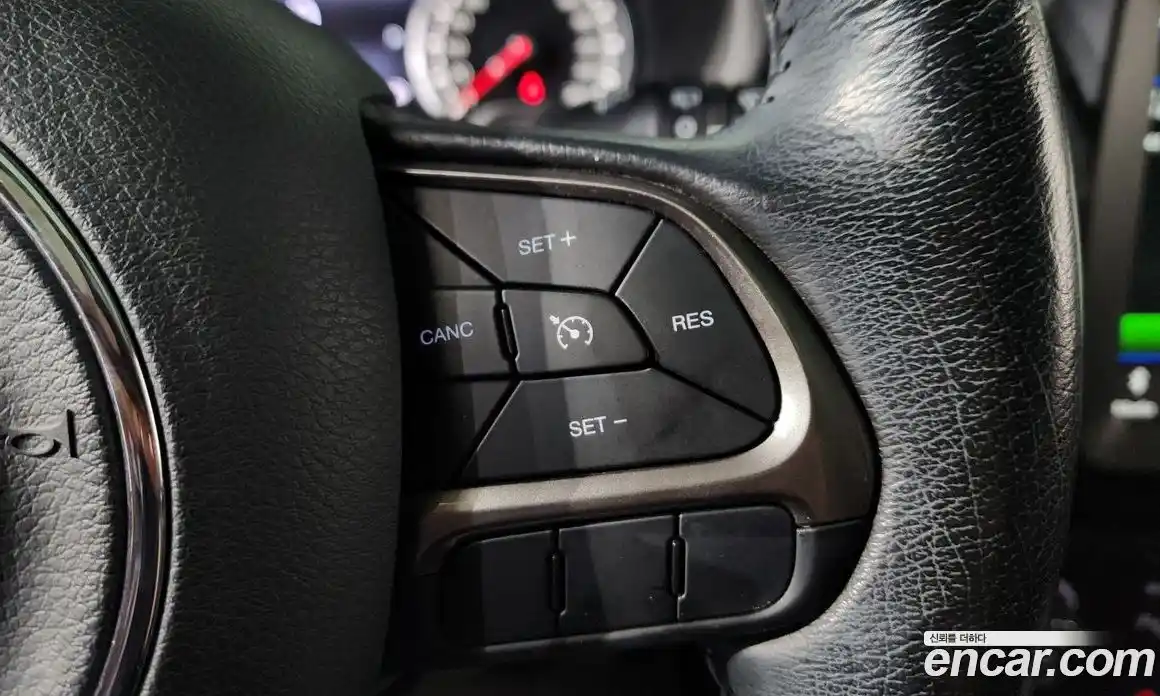 Jeep Renegade 2020 1.6 гидро в Москве № 1424365, фото 32