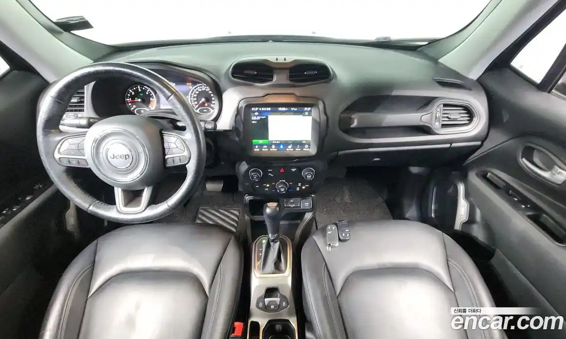 Jeep Renegade 2020 1.6 гидро в Москве № 1424365, фото 9