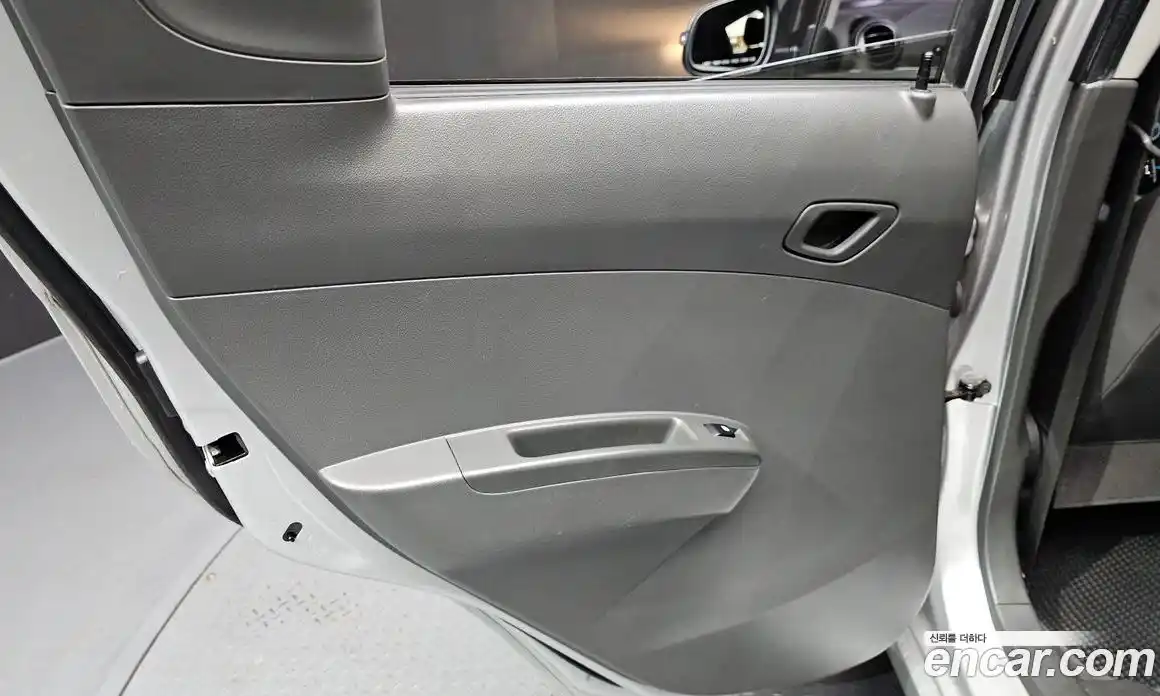 Chevrolet Spark 2014 1.0 гидро в Москве № 1541130, фото 15