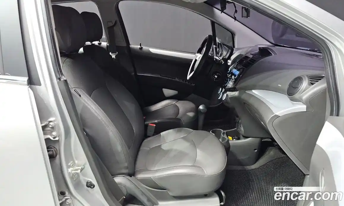 Chevrolet Spark 2014 1.0 гидро в Москве № 1541130, фото 16