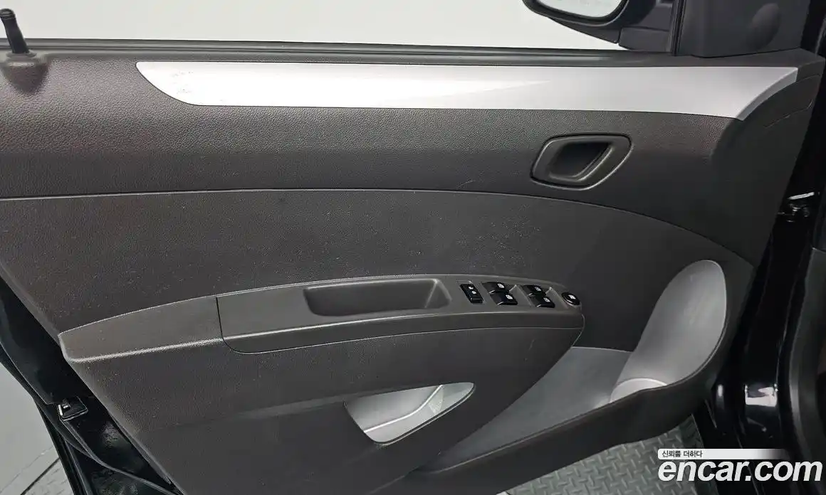 Chevrolet Spark 2015 1.0 гидро в Москве № 1541226, фото 14