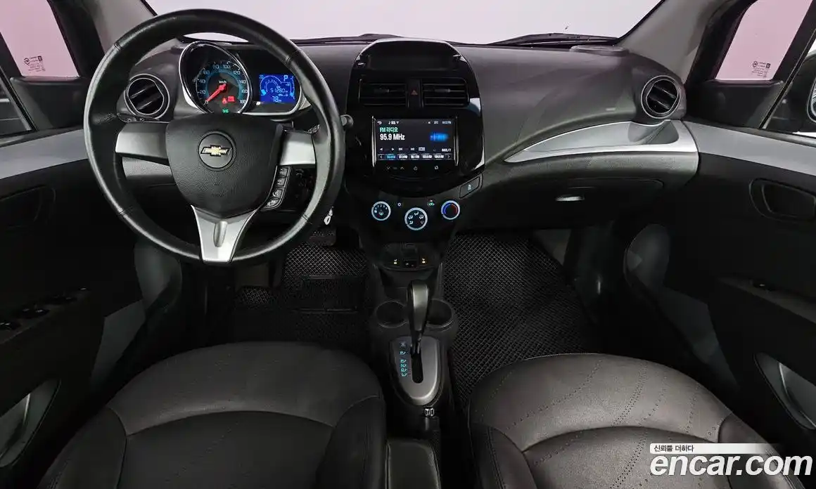 Chevrolet Spark 2015 1.0 гидро в Москве № 1541226, фото 10