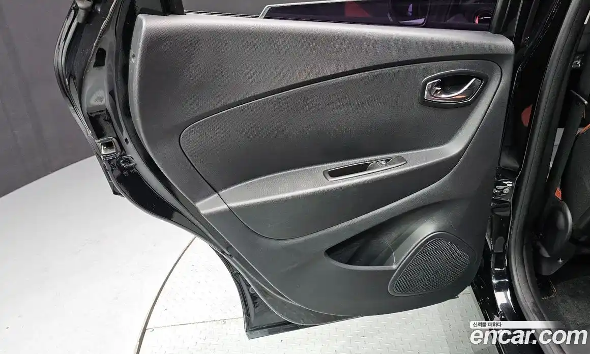 Renault QM3 2015 1.5 гидро в Москве № 1543590, фото 15