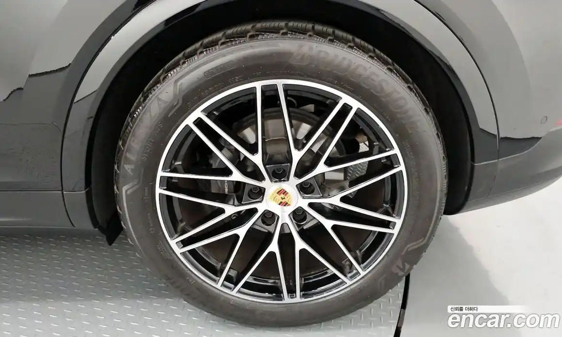 Porsche Cayenne 2024 3.0 гидро в Москве № 1547123, фото 7