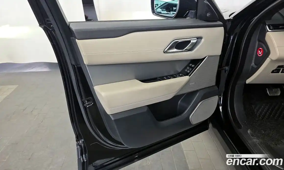 Land Rover Range-Rover Velar 2018 3.0 гидро в Москве № 1547642, фото 14