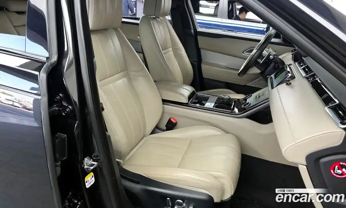 Land Rover Range-Rover Velar 2018 3.0 гидро в Москве № 1547642, фото 16