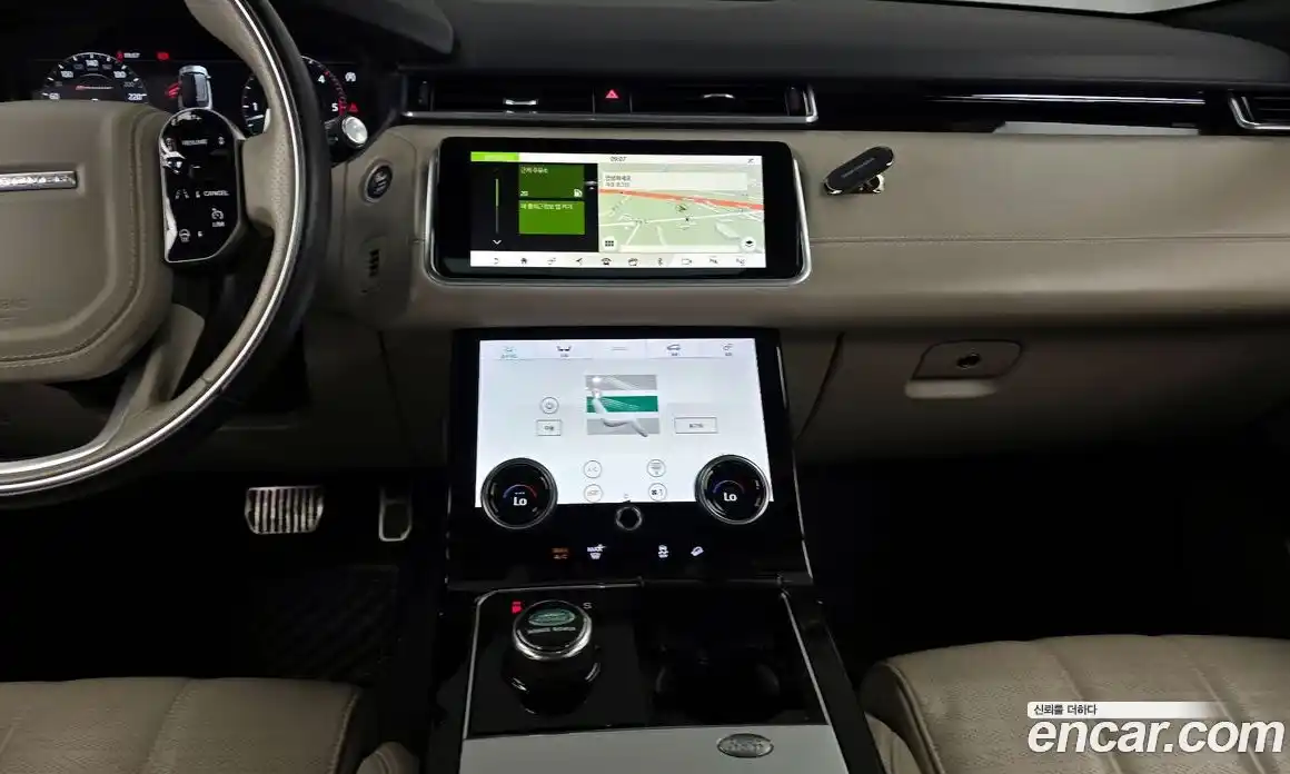 Land Rover Range-Rover Velar 2018 3.0 гидро в Москве № 1547642, фото 19