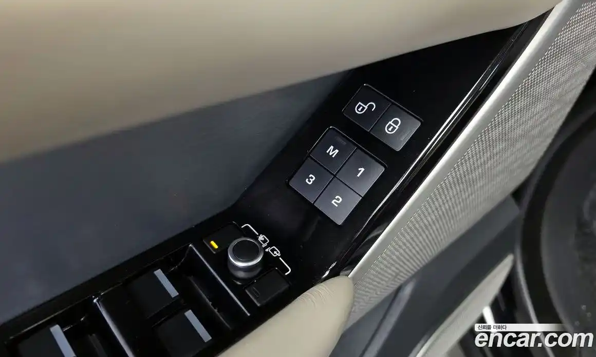 Land Rover Range-Rover Velar 2018 3.0 гидро в Москве № 1547642, фото 30