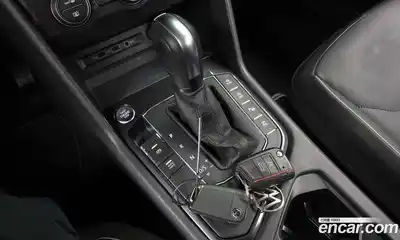 Volkswagen Tiguan 2020 2.0 гидро в Москве № 1549259, миниатюра 12