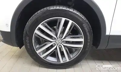 Volkswagen Tiguan 2020 2.0 гидро в Москве № 1549259, миниатюра 5