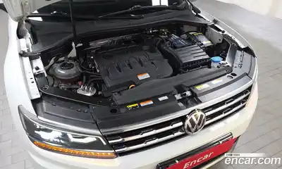 Volkswagen Tiguan 2020 2.0 гидро в Москве № 1549259, миниатюра 6