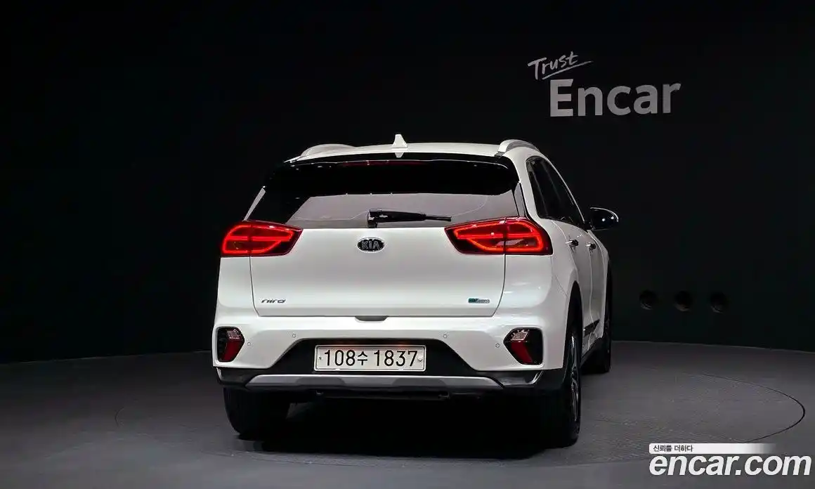 Kia Niro 2021 1.6 гидро в Москве № 1611700, фото 4