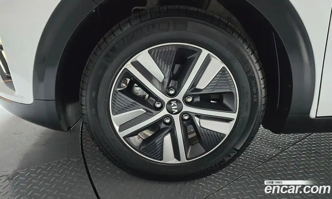 Kia Niro 2021 1.6 гидро в Москве № 1611700, фото 5