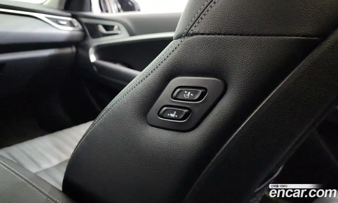 Genesis G70 2018 2.0 гидро в Москве № 1612152, фото 37