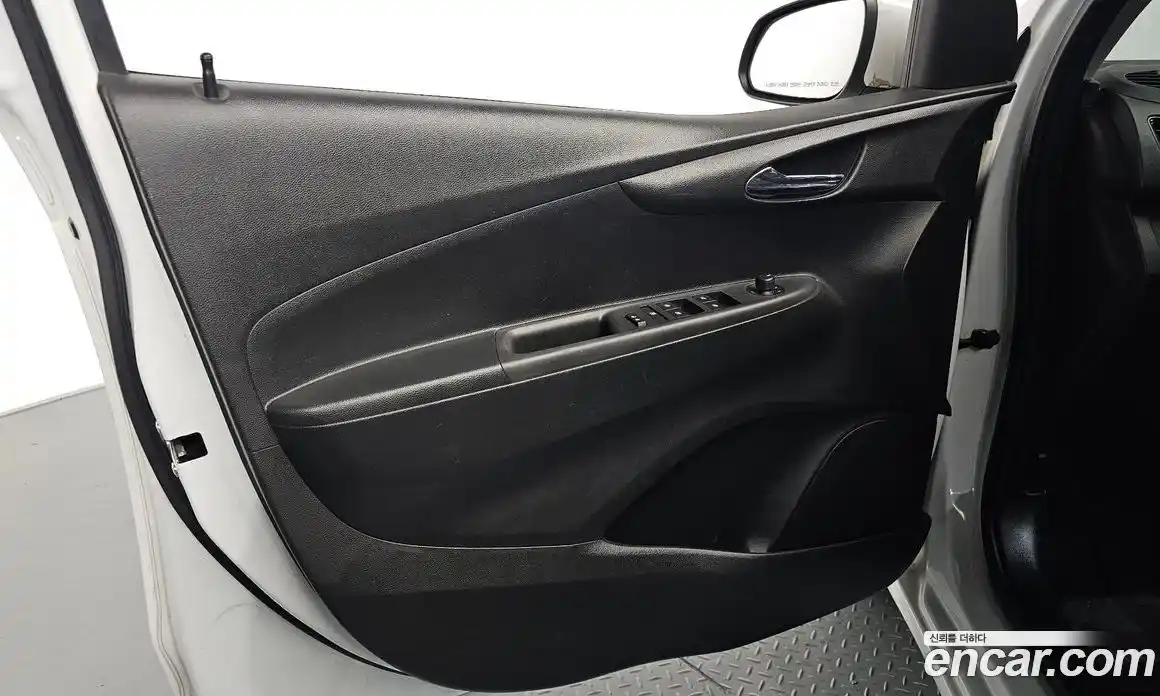 Chevrolet Spark 2015 1.0 гидро в Москве № 1614300, фото 14