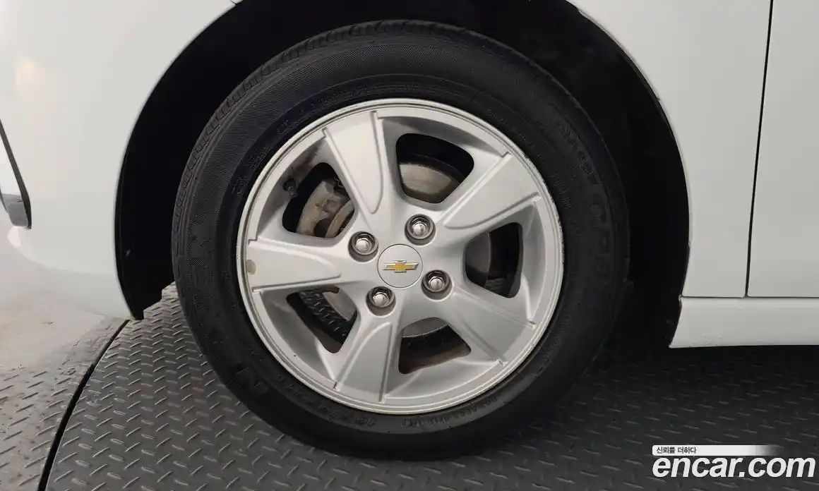 Chevrolet Spark 2015 1.0 гидро в Москве № 1614300, фото 5