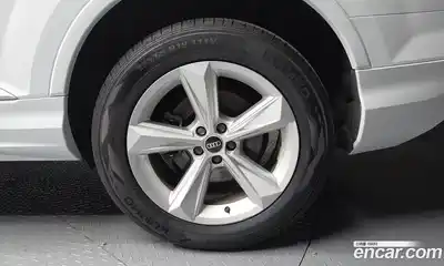 Audi Q7 2022 3.0 гидро в Москве № 1617996, миниатюра 7