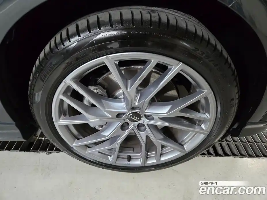 Audi Q4 e-tron 2025 0.2 гидро в Москве № 1618251, фото 16