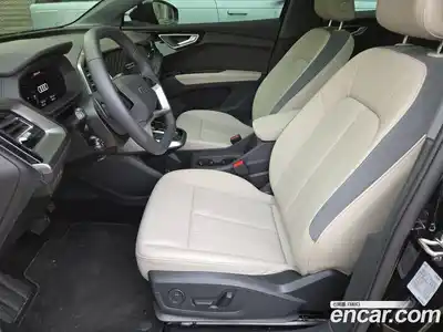 Audi Q4 e-tron 2025 0.2 гидро в Москве № 1618251, миниатюра 6