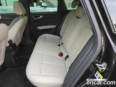 Audi Q4 e-tron 2025 0.2 гидро в Москве № 1618251, миниатюра 8