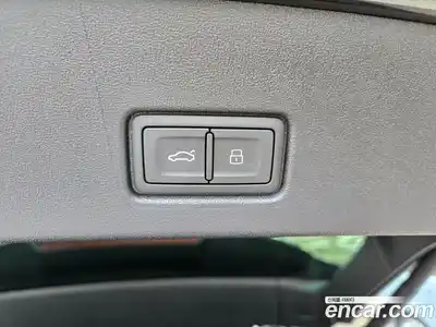 Audi Q4 e-tron 2025 0.2 гидро в Москве № 1618251, миниатюра 10