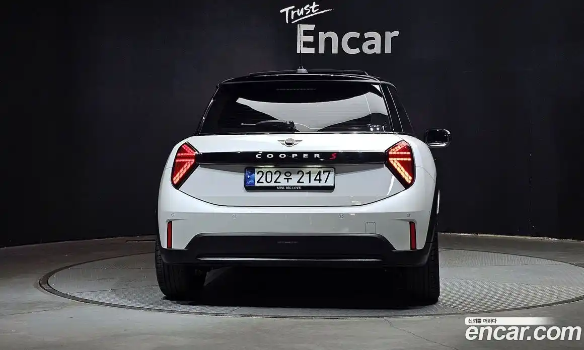 Mini Cooper 2024 2.0 гидро в Москве № 1619976, фото 4