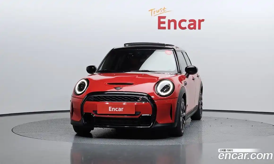 Mini Cooper 2022 2.0 гидро в Москве № 1619999, фото 3