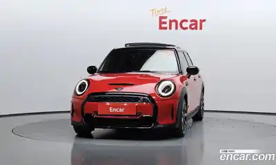 Mini Cooper 2022 2.0 гидро в Москве № 1619999, миниатюра 3