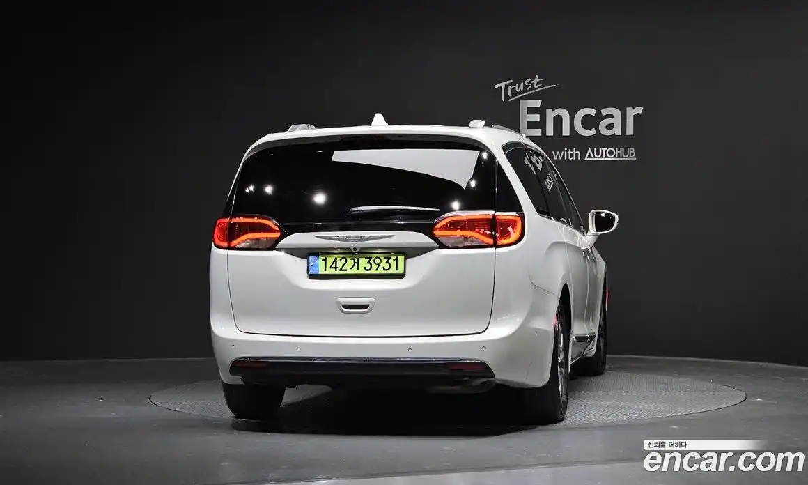 Chrysler Pacifica 2020 3.6 гидро в Москве № 1626062, фото 4