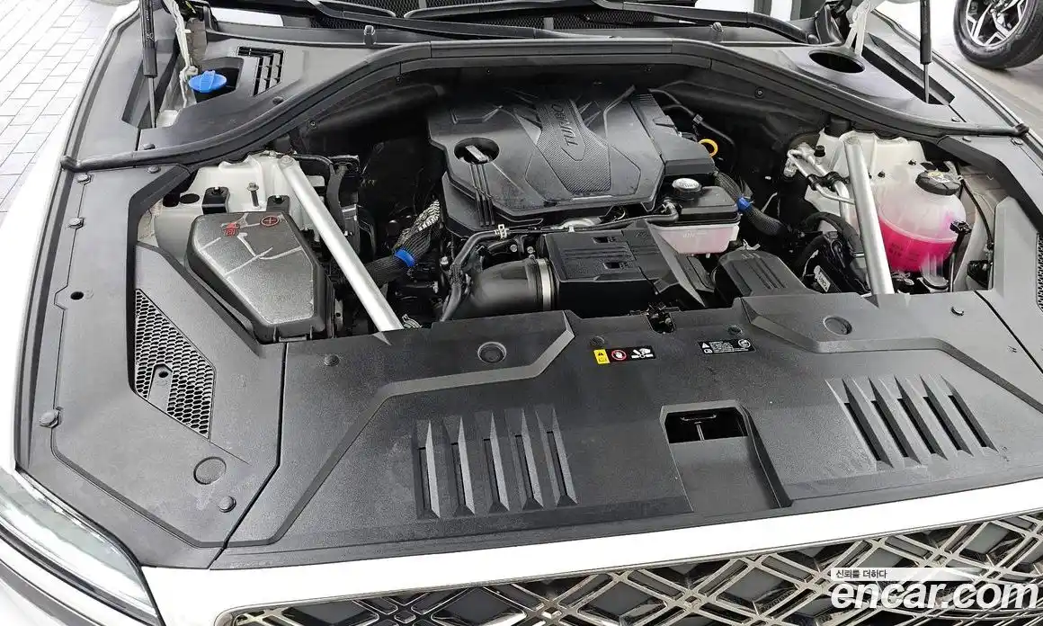 Genesis GV70 2025 2.5 гидро в Москве № 1685213, фото 6