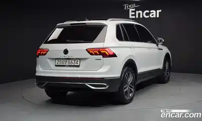 Volkswagen Tiguan 2022 2.0 гидро в Москве № 1693084, миниатюра 2
