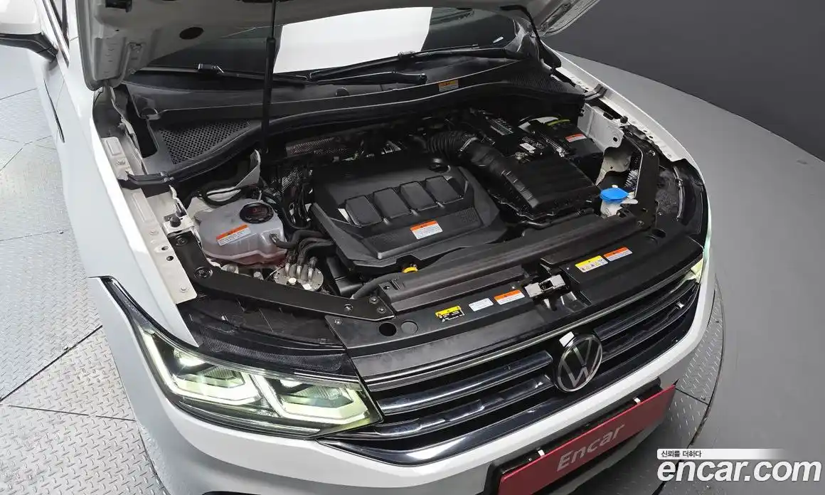 Volkswagen Tiguan 2022 2.0 гидро в Москве № 1693084, фото 6
