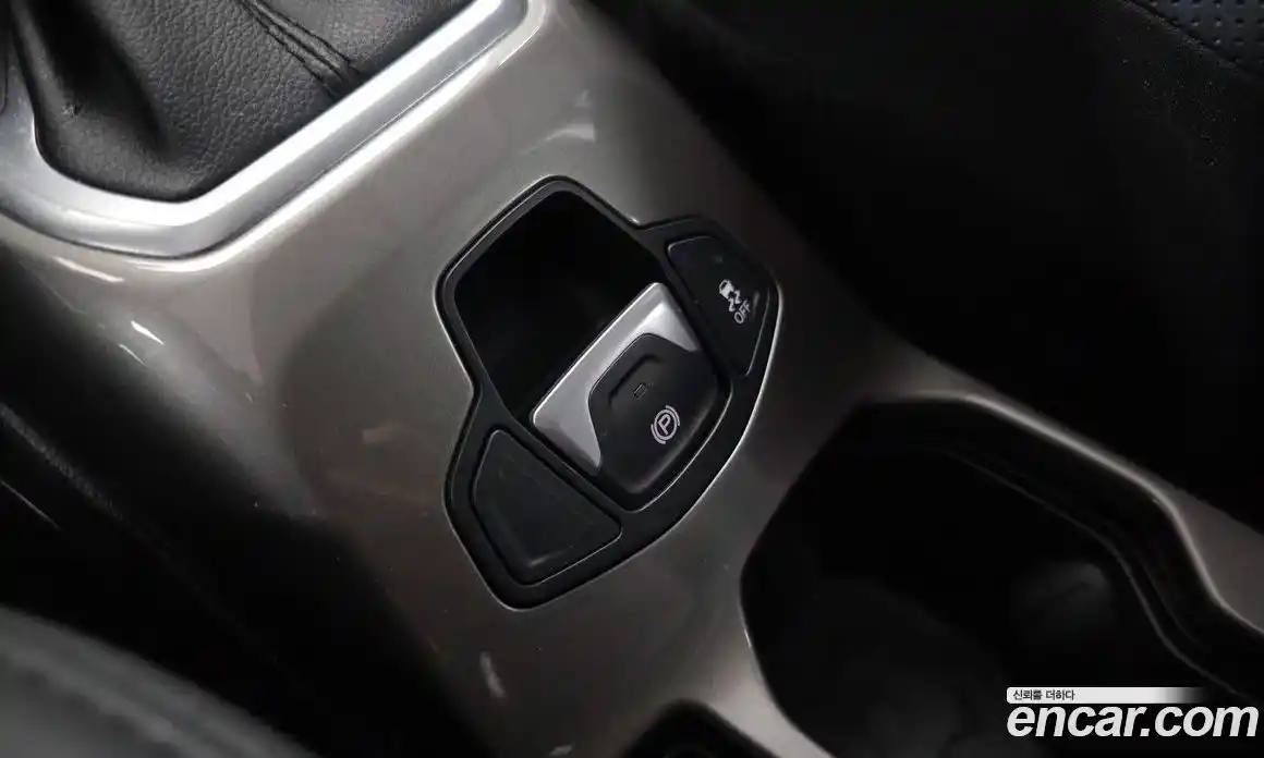 Jeep Renegade 2019 2.4 гидро в Москве № 1693769, фото 26