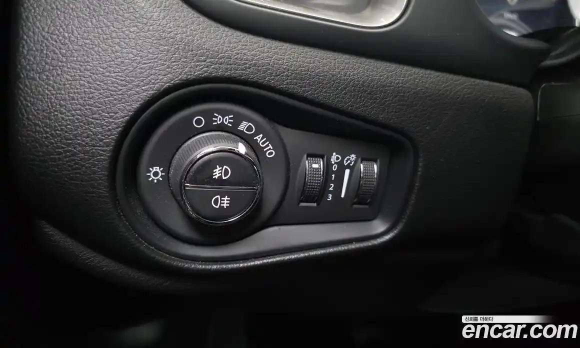 Jeep Renegade 2019 2.4 гидро в Москве № 1693769, фото 27