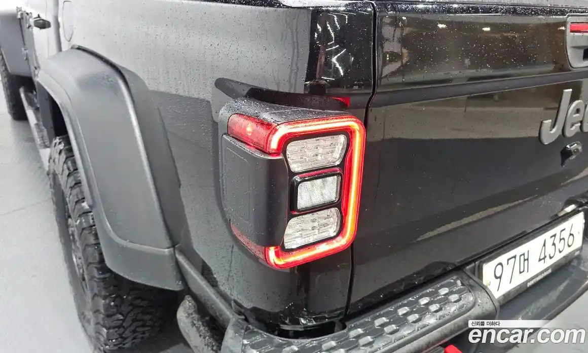 Jeep Gladiator 2021 3.6 гидро в Москве № 1693836, фото 9
