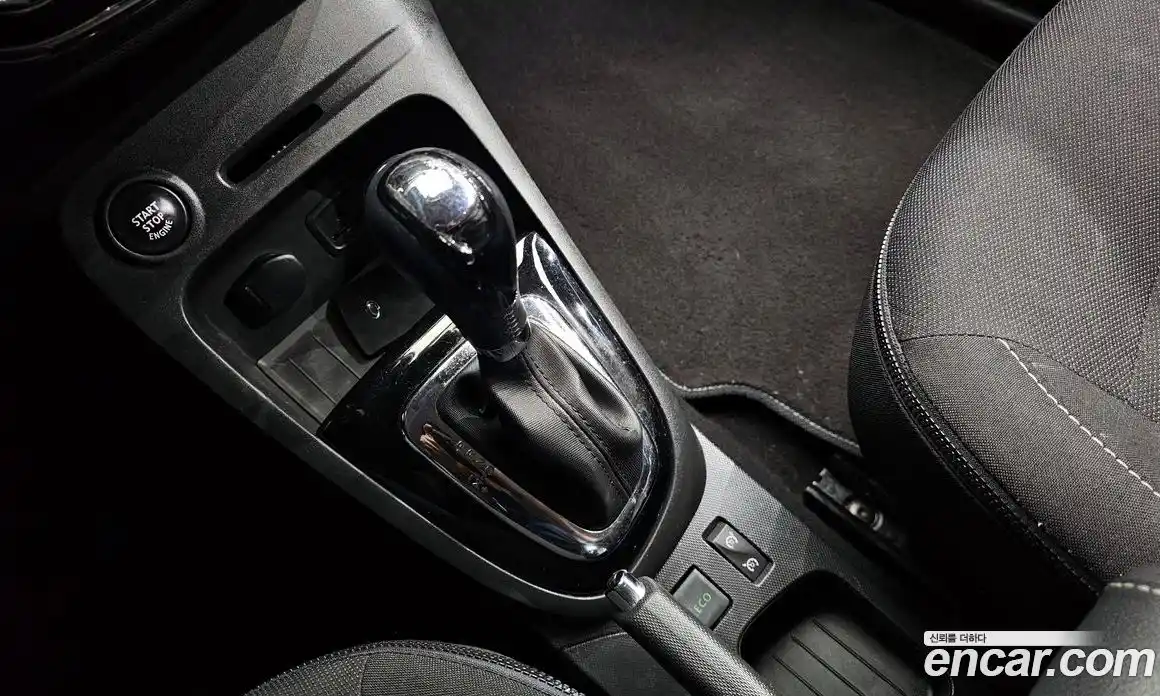 Renault QM3 2014 1.5 гидро в Москве № 1761519, фото 12
