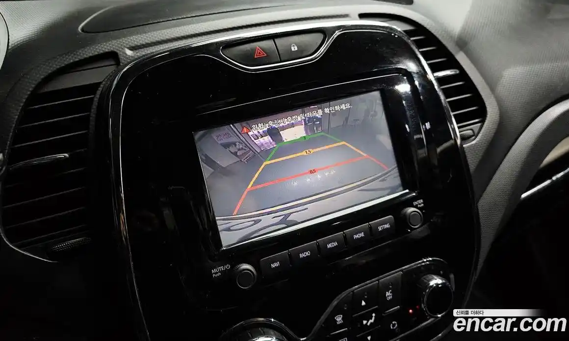 Renault QM3 2014 1.5 гидро в Москве № 1761519, фото 24