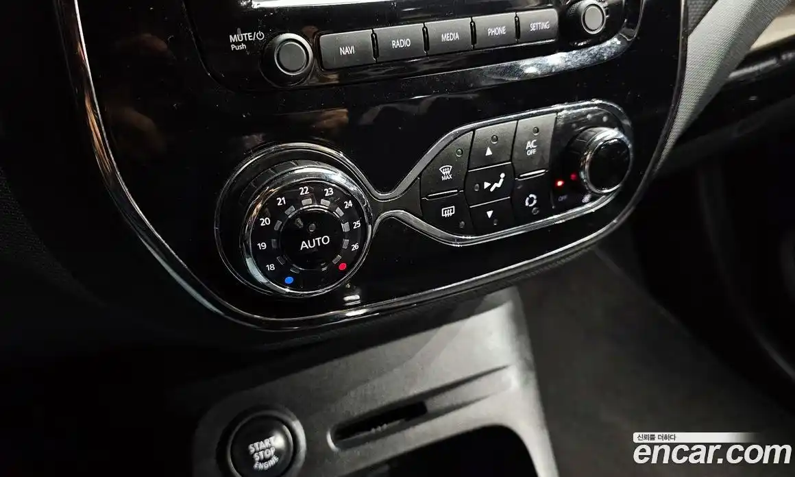 Renault QM3 2014 1.5 гидро в Москве № 1761519, фото 29